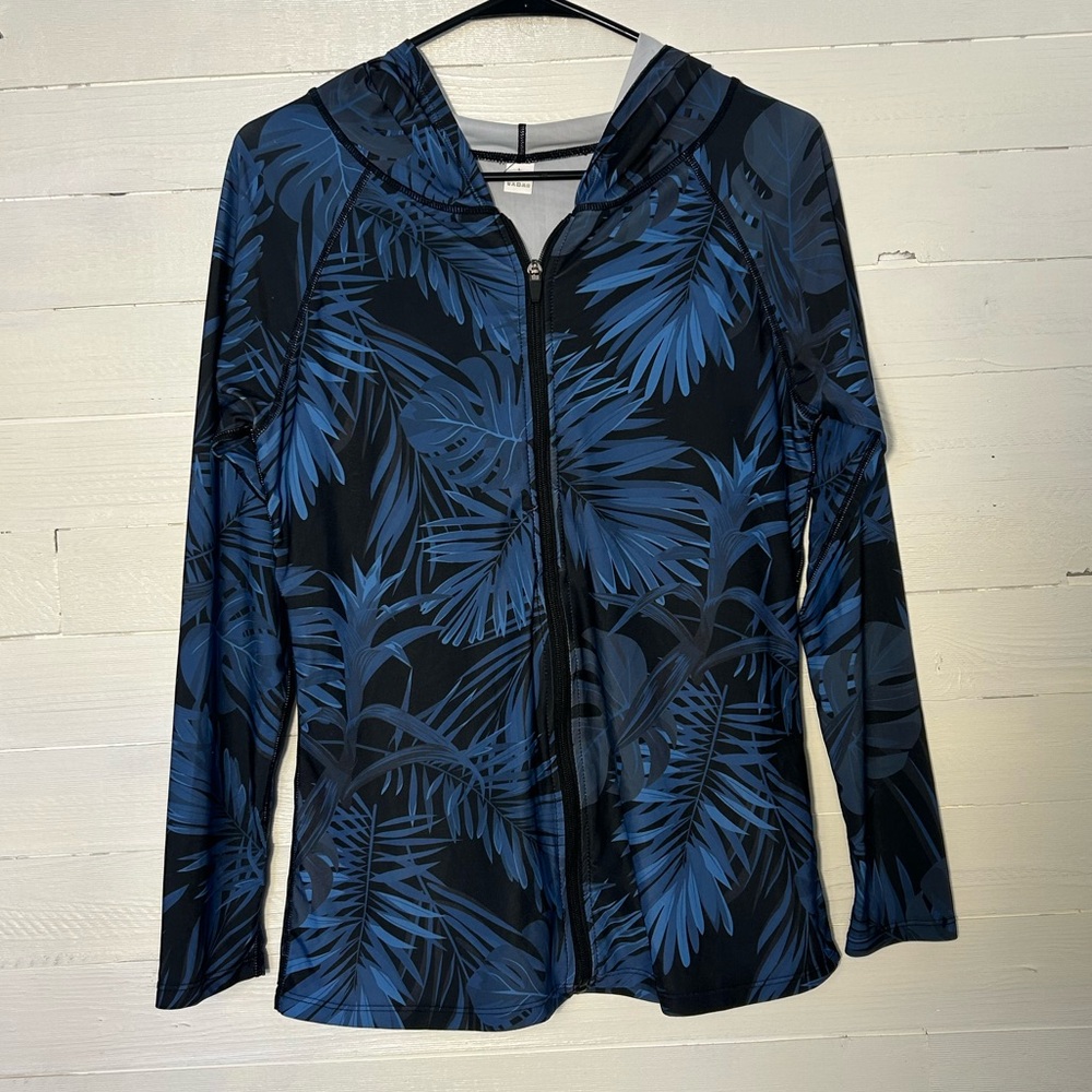 Swim hoodie, women’s size Large. Blue and black Hawaiian print. Never worn. - Picture 3 of 6